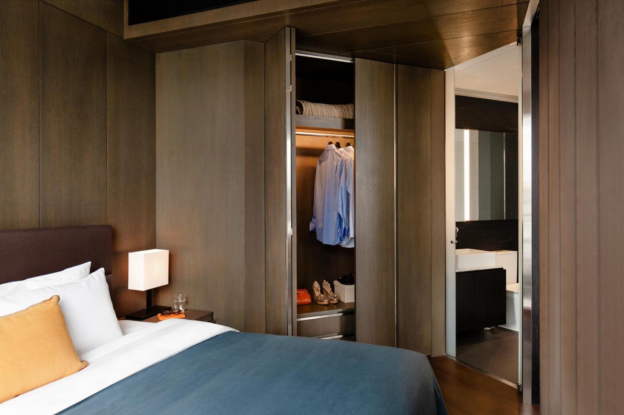 One-Bedroom Suite #05